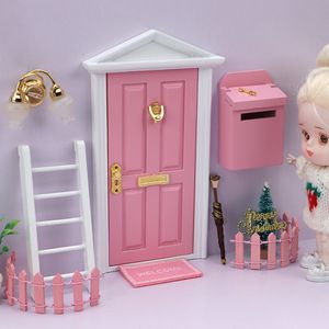 Akcesoria dla lalek miniaturowe drewniane elf drzwi wróżka mini hous