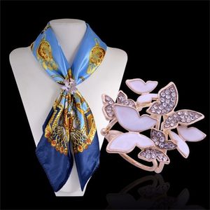 Flores de moda Broche de lenço de broche Buquê de fivela de luxo de cristal de cristal clipes de cachecol