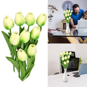 Kwiaty dekoracyjne 10PC Mini PU Symulacja Flower Party Dekoracja domu Kwiat Bukiet Różne zielone sztuczne wesele