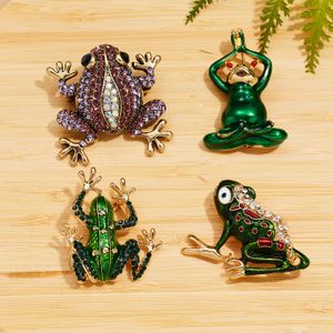 Vivid Cute Green Animal Frog Brooch Luxury Rhinestone Gold Color Metal Brooches Pins For Women Fashion Dress Coat Accessories