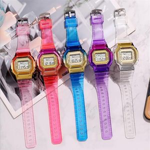 2021 أنثى جديدة رقمية بسيطة للجنسين الإلكترونية Wristwatch Kids Square Watch Sports Student Prochproof Set Alarming293S