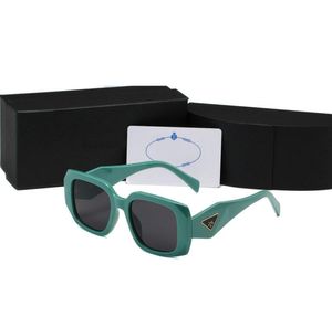 Moda Tasarımcı Güneş Gözlüğü Klasik gözlükler Goggle Açık Plaj Güneş Gözlükleri Erkek Kadın İçin 7 Renk İsteğe Bağlı Üçgen İmza Kutusu Dahil P18