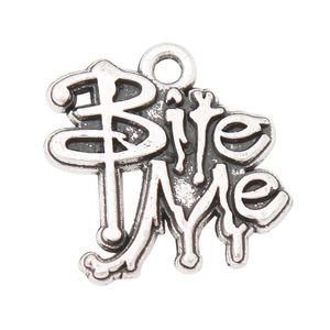 Charms Rainxtar Antique Silver Color Vampire Message Charms Bite Me Letter Charms 16*18mm 50pcs AAC760