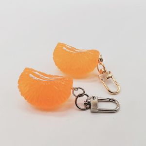 Keychains Fashion Harts Simulated Orange Keychain Keyring for Women Girl Fruit Jewelry Handväska Pendant Milk Tea Shop Activity Gifts