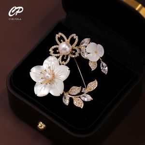 Freshwater Shell Corsage European and American Micro-pearl Anti-glare Dual-purpose Brooch Women's Clothing Accessories