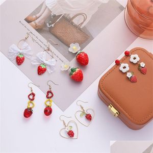 Charm Cartoon Cute Earrings For Women Fashion Charms Fruits Stberry Stud Earring Girls Temperament Party Wedding Jewelry Gifts Drop D Dhmuq