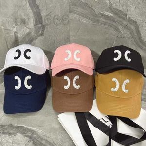 Ball Caps Designer Frühling und Sommer Neue C-Buchstabe bestickte Baseballmütze mit kleinem japanischen Gesicht, lässiger Farbton, Paar Hard Top Duck Tongue Fashion QJCH