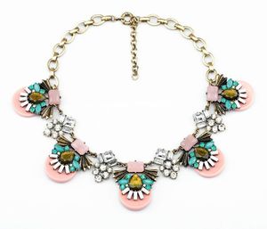 Kolyeler Moda Yeni Varış Pembe Akrilik Vintage Altın Renk 2014 Kadın Çiçek Vintage Beyan Chokers Kolyeler