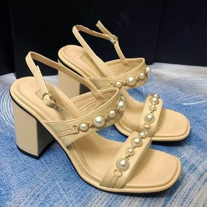 Damen-Kleiderschuhe mit klobigen Absätzen, Damen-Slingbacks, Sandalen mit Kunstperlen, Hochzeitsschuhe, Mädchen, verstellbare Knöchelschnalle, Freizeitschuh, Slip-on-Hausschuhe, Retro-Slides