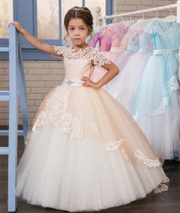 Abiti da ragazza Ragazze di fiore personalizzate per matrimoni Scoop Ruffles Pizzo Tulle Perle Abito da festa di compleanno per bambini principessa senza schienale