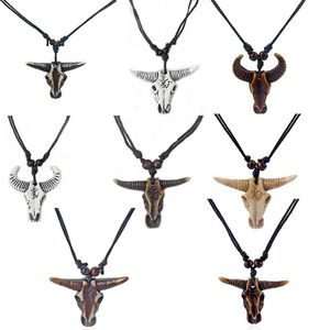 Colares 12pcs falso osso de iaque branco / marrom grande vaca / touro boi cabeça crânio pingente neckalce moda país ocidental charme colar acessórios