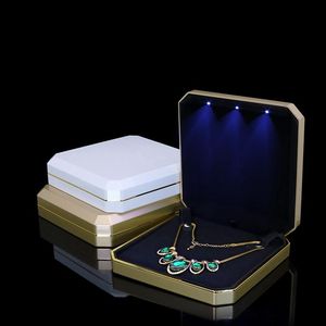 Boxen LED Schmuck Big Set Box Organizer Perlenohrring Halskette Display Geschenkboxen für Hochzeit faltbare Kunststoff-Schmuckaufbewahrungsbox