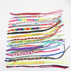 Pulseira 30 unidades/lotes multicolor artesanal trançada corda de algodão pulseiras para homens mulheres pulseiras ajustáveis jóias 20 estilo livre escolher