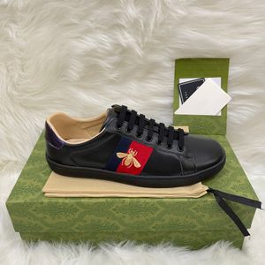 Casual Designer Klänning Skor Italien Ace Sneakers Bee Snake Läder Broderat Svarta män Tiger Chaussures sammankopplande Vit Sko Promenad Sport Plattform Trainers