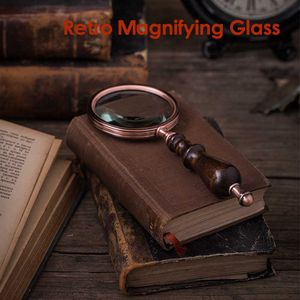 Novelty Items Retro 10X Magnifying Glass Wooden Handheld Magnifier Optical Magnifying Glass for Reading Repair Work Ornaments Photography Prop G230520