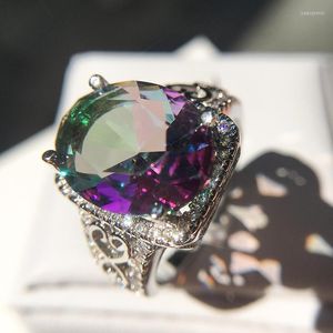 Rings de cluster Criativo Gradiente de cores femininas para a personalidade do anel de zircão Blue Big Party Jewelry Men's