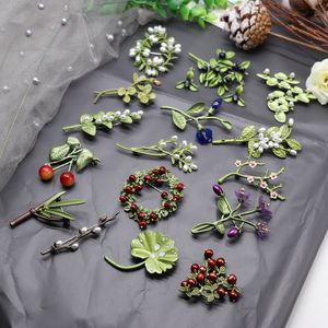 Huanzhi Vintage Emalj Green Color Plant Pearls Pin Tree Lotus Leaf Bluberry Cherry Flower Bamboo Brosch för kvinnor smycken gåva