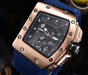2023 New Watch Men's Leisure Diamond Watches Gold Steel Case Silicone Quartz Wristwatch Strap Male Relogio Masculino RI38
