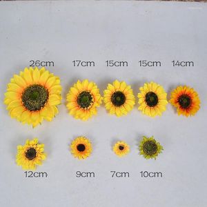 Dekoratif Çiçekler 10 PCS 7cm/17cm/26cm Büyük İpek Ayçiçeği Yapay Çiçek Kafası Düğün Dekoru El Yapımı Scrapbooking Aksesuarları Sahte