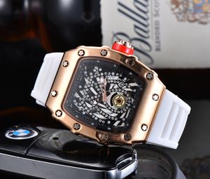 2023 novo relógio de lazer masculino Diamante observa a caixa de aço dourado Silicone Quartzwatch strap masculino masculino ri41