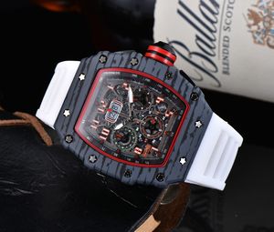 2023 New Watch Homem Lazer Diamante Receita Caice de Aço Ouro de Aço Silicone Strapwatch Strap Masculino Masculino RI40