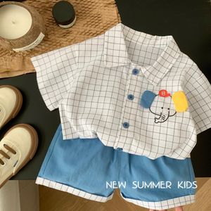 衣類セット2023夏の子供ボーイ服セットコットンソリッドパッチワークショーツスーツストライプパッチング漫画象の幼児シャツ230520