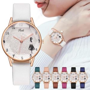 Relógios de pulso 2023 Designer Womens Womens Women Belt Fashion Fashion Diamond Small Dial Dial Quartz Girl Watches Women