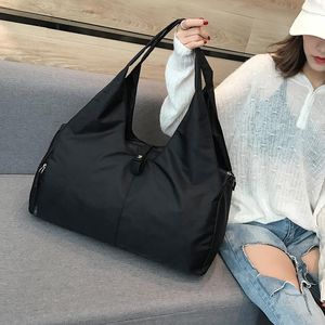 Duffel Bags Women Fashion Nylon Single Shoulder Luggage Travel Bag Waterproof Handbags Clothing Sorting Organize Wholesale