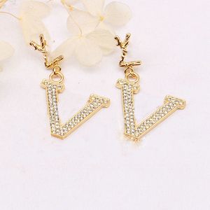 Mixed Gold Style Plated 20 Brand Designer Earrings Letter Stud Women Crystal Rhinestone Pearl Earring Wedding Party Jewelry