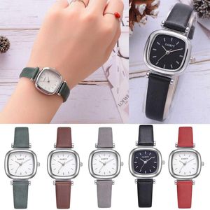 Wristwatches Women Fashion Leather Strap With Simulated Quartz Round Watch Top Watches Luxury 2023 August