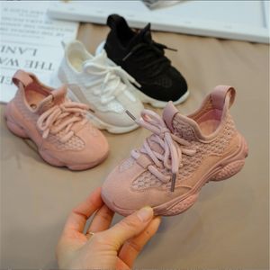 スニーカーSpringautumn Children Shoesユニセックス幼児の男の子の女の子スニーカーメッシュ通気性ファッションカジュアルキッズシューズ2130 230522