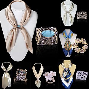 Fashion Retro Butterfly Frog Owl Animal Scarf Buckle Personality Ladies Hollow Rhinestone Shawl Scarves Buckle Brooch Jewelry