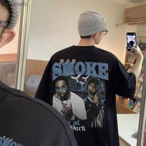 T-shirt da uomo T-shirt da uomo Pop Smoke T-shirt con stampa fronte-retro Moda uomo Hip Hop Streetwear Uomo Rapper The Woo King T-shirt in cotone nero 230104 L230518