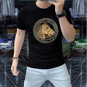 Men's Short Sleeve T-shirt Hot Diamond Sequin Horse Personalized Fashion Brand Male Tees Dummer New Luxury Man Clothing Tops M-4XL