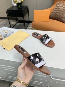 2023 New Slippers Luxury Designer Women's Sandals Sunset Flat Comfortable Slippers Fashion Versatile Simple