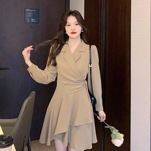 Casual Dresses French Vintage Suit Collar Waist Closing Dress Solid Color Irregular Fashion Lace Frill Temperament Slim A-line Skirt