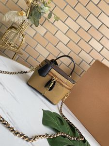 Fashion Designers Women Handbags Shoulder Bags Luxurys Lady Crossbody Highs Quality Classic Flower Letter Leather Messenger Purses Chains Marelle Totes M44992-5