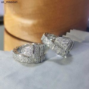 Anéis de banda Anéis de cobra para mulheres Silver Color Luxury Jewelry Engagement Women Shape criativo Eternity Ring Party Gifts J230522