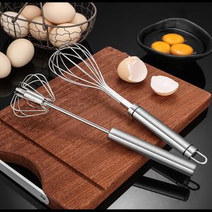 Ny halvautomatisk mixer Egg Beater Manual Self Turning 304 rostfritt stål Vispa handblandare äggkräm omrörande köksverktyg grossist