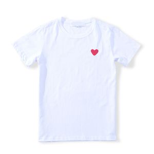 Mens 티셔츠 여름 남성 티셔츠 CDGS PLAY T 셔츠 Comm Mess Short Sleeve Womens Des Badge Garcons 자수 Heart Red Love 10 4djf