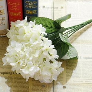 装飾的な花の到着1PCS 6ヘッド農村スタイルの工芸品シルクフラワーアジサイウェディングシミュレーションブーケ7色