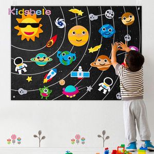 Weltraum Fühlte Montessori Bord Spielzeug Sonnensystem Universum Geschichtenerzählen Flanell Interaktive Spielmatte Bildung Spielzeug Für Kinder 230520