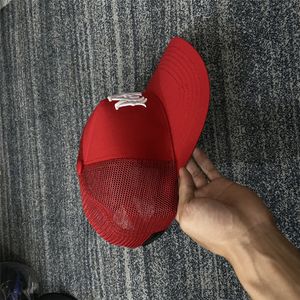 YY20022 Дизайнерская бейсболка Мужчины Женщины rewired R Trucker Cap Мода регулируемая хлопковые шапки 88A1C131PC