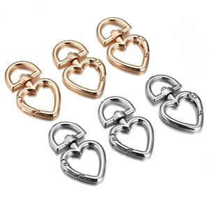 5 datorer/Lot Metal Love Heart Spring Clasps för DIY -smycken Öppningsbar karabiner Keychain Bag Clips Hook Dog Chain Buckles Connector