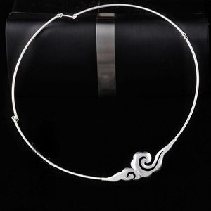 Kedjor silver krage suman samma stil xiang kvinnlig molnmönster clavicle kedja medium korta halsband