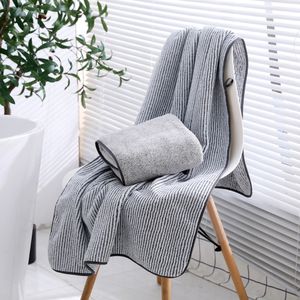 Yetişkin yumuşak emici hızlı kuruyan havlu ev banyo mikrofiber havlu setleri için kalın bambu kömür mercan kadife banyo havlu