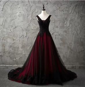 Siyah ve Burgundy Bir Çizgi Gotik Gelinlik Dantel Aplikler Boncuklu V Boyun Kolsuz Uzun Tül Gelin Gowns Vintage Plus Boyut Vestido De Novia