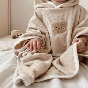 Cartoon Baby Badetuch Mikrofaser Baumwolle Mit Kapuze Strand Handtuch Neugeborenen Cape Handtücher Weiche Poncho Kinder Bathrope Waschlappen Baby Zeug