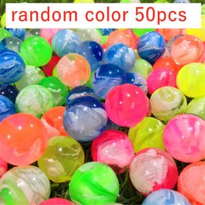 Cat oyuncaklar 20pcs/lot kauçuk 19mm bulut bouncy toplar komik oyuncak atlama topları mini neon girdap zıplayan toplar çocuklar spor oyuncak topları kedi oyuncak g230520