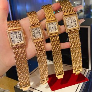 U1トップグレードの贅沢な彼と彼女の時計ヴィンテージタンクウォッチダイヤモンドゴールドプラチナ長方形クォーツクォーツステンレススチールファッションバレンタインデーギフトカップル